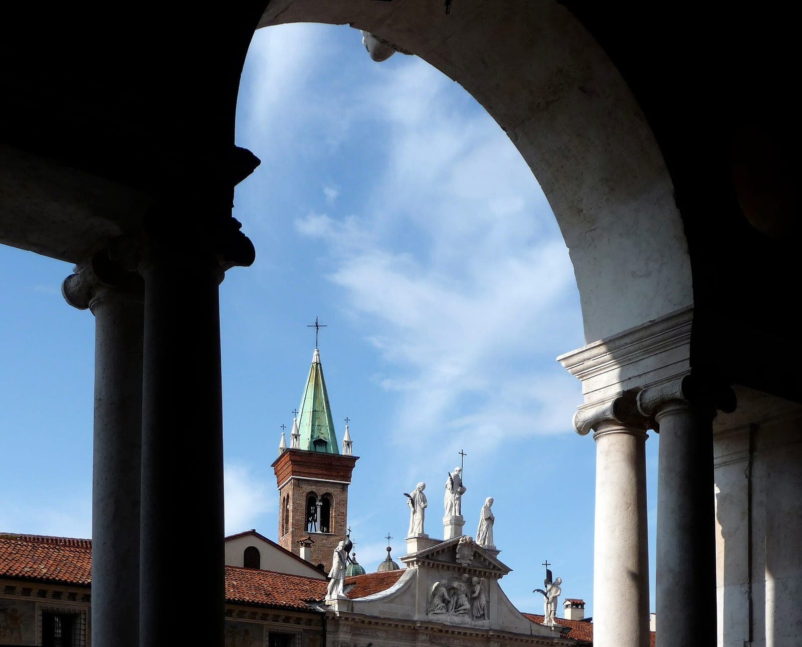 Vicenza Gold District, Vicenza